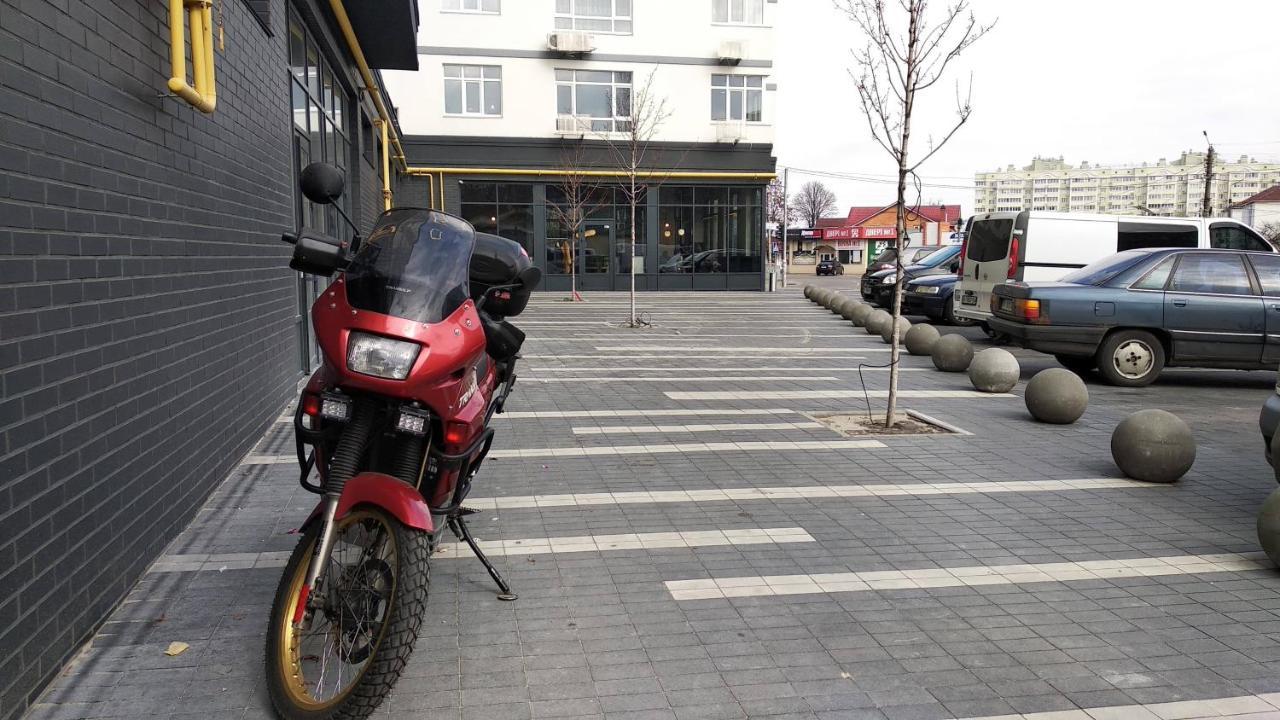 Fly Up Home Apartment Boryspilʼ Exterior foto